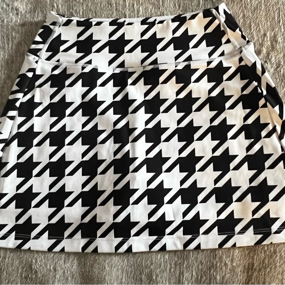 Wallflower Black and White Houndstooth Mini Skirt
